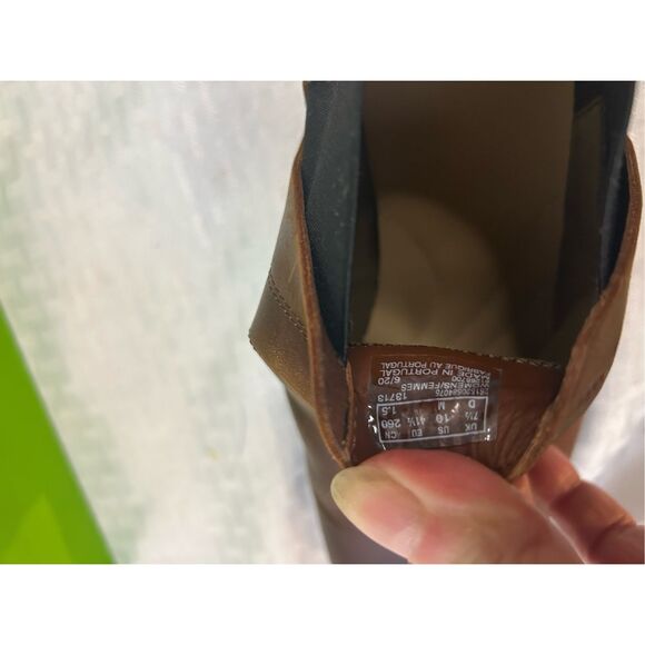 Clark’s ankle boots dark tan size animal size 10 elastic slip on - Picture 8 of 9